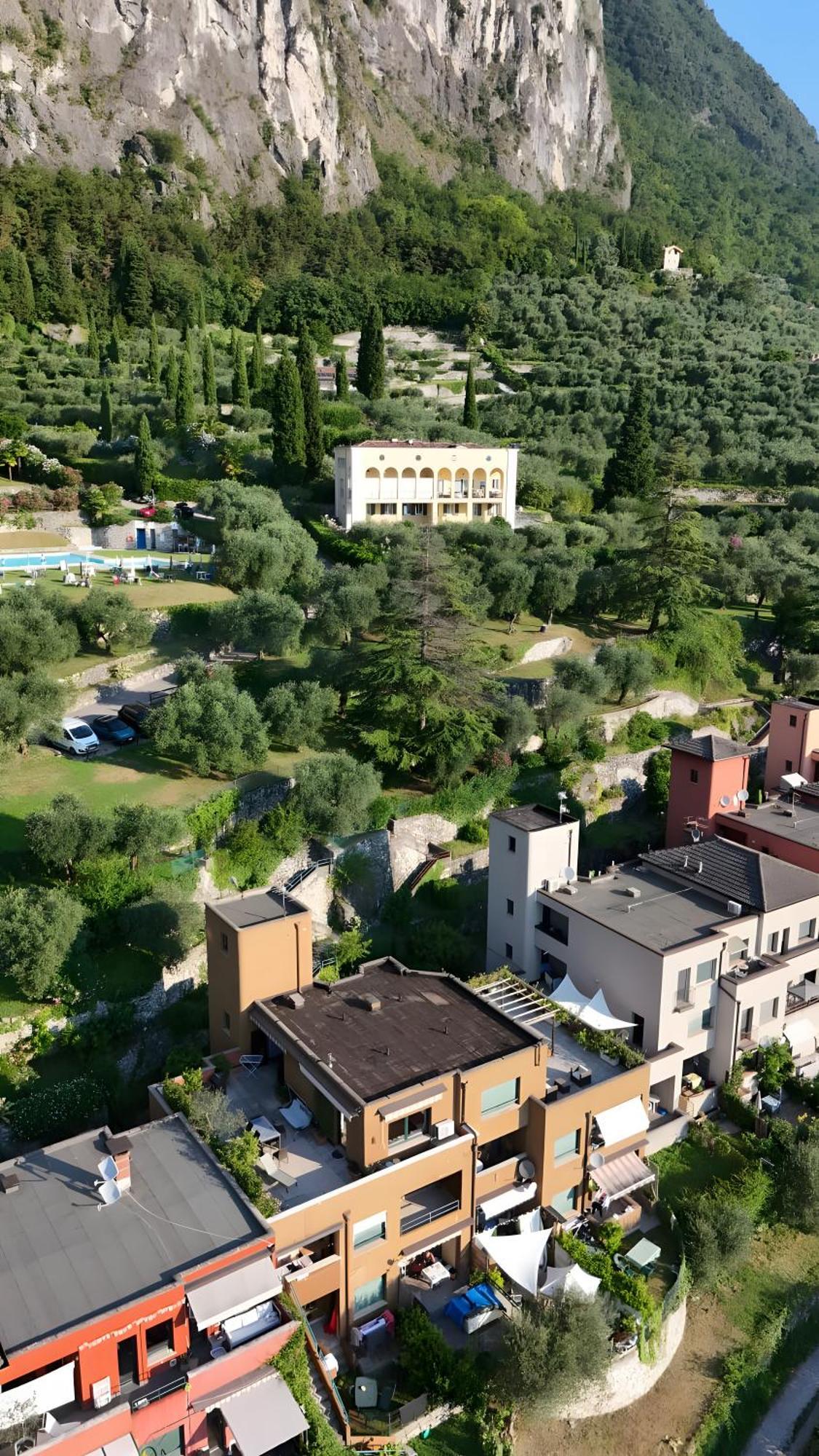 Casa Sara With Swimming Pool Apartamento Riva del Garda Exterior foto