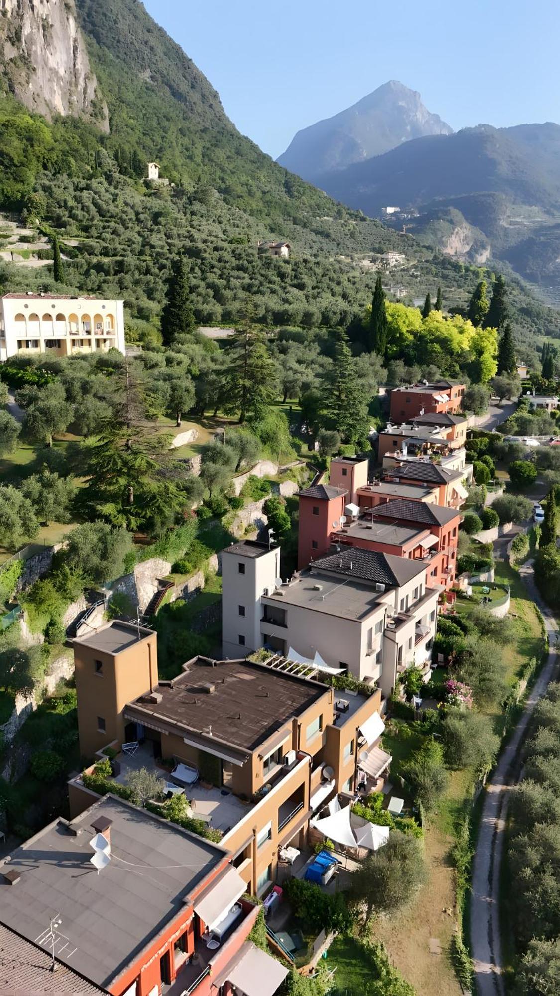 Casa Sara With Swimming Pool Apartamento Riva del Garda Exterior foto