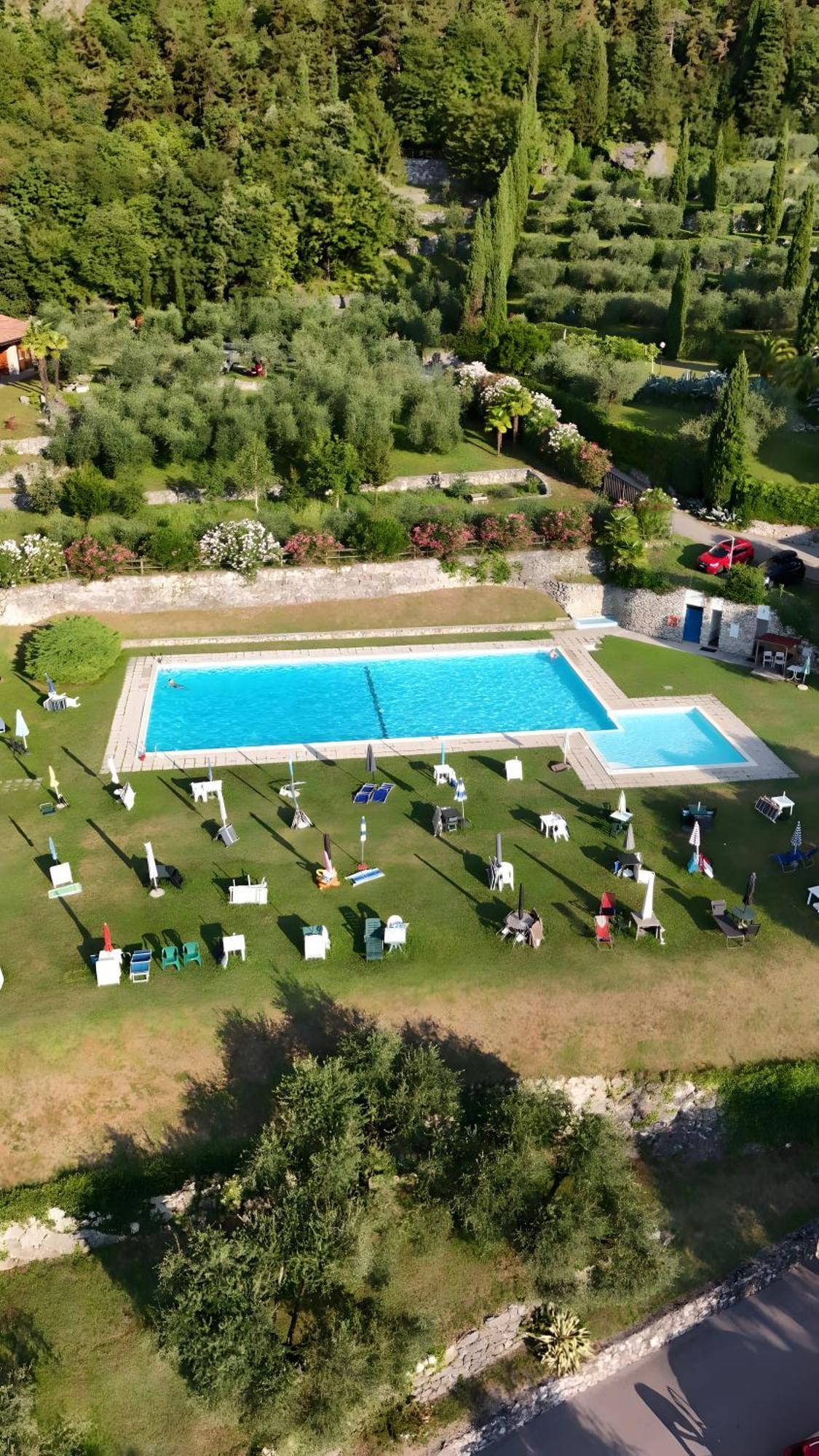 Casa Sara With Swimming Pool Apartamento Riva del Garda Exterior foto