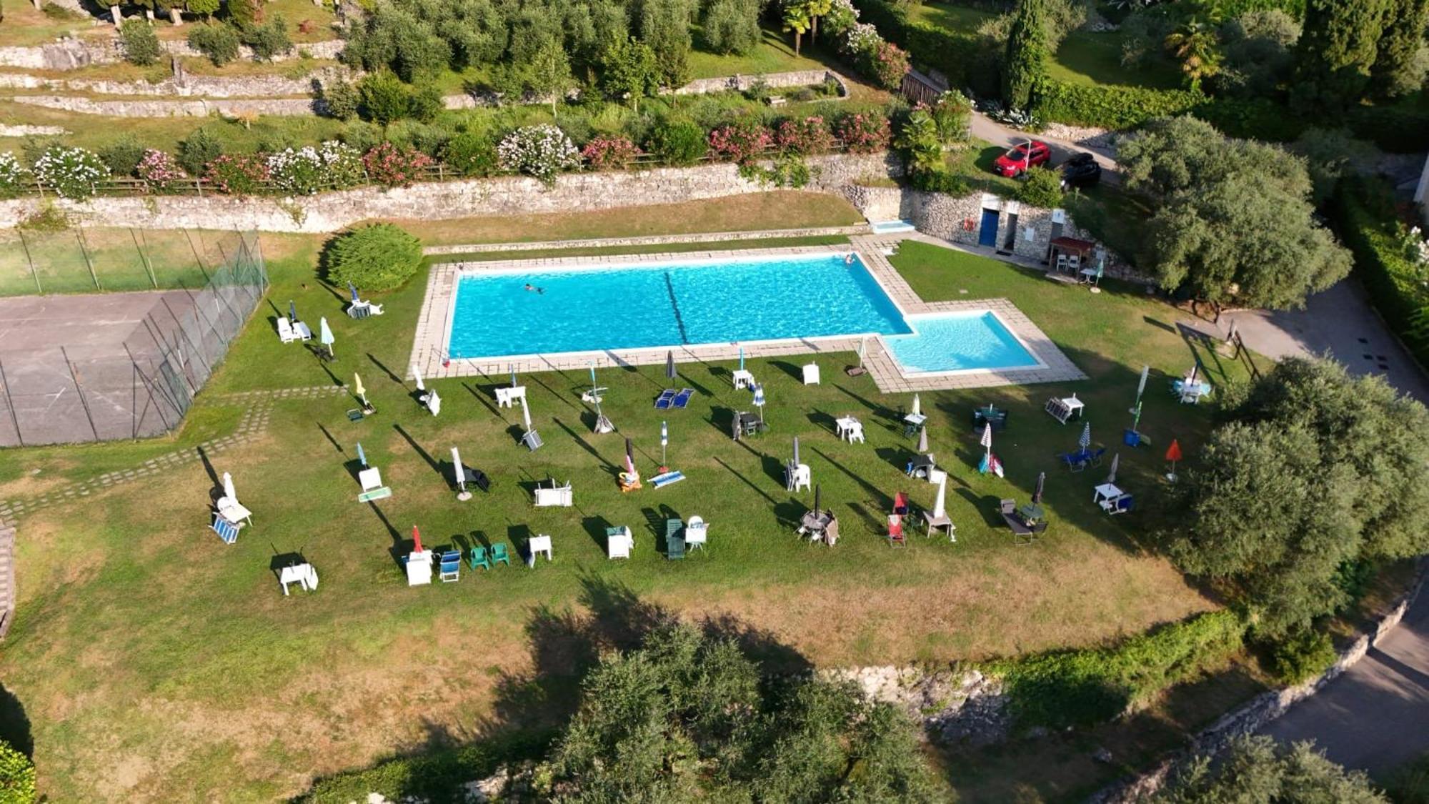 Casa Sara With Swimming Pool Apartamento Riva del Garda Exterior foto